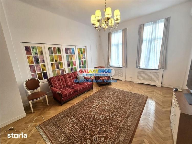 Apartament cu 4 camere în Centrul Civic