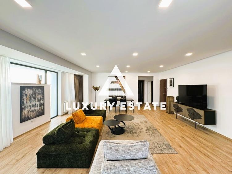 Apartament cu 3 camere semidecomandat în Herăstrău