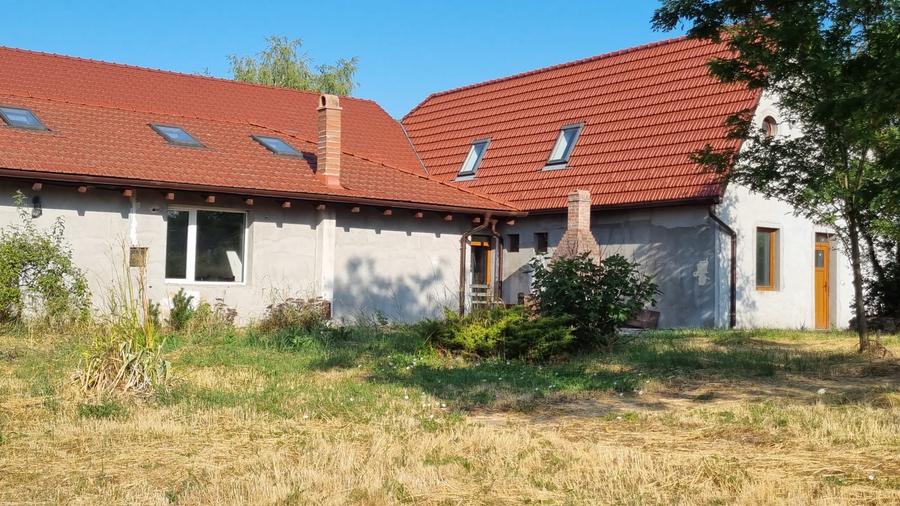 Casă individuală cu 13 camere cu Canalizare în Viile Satu Mare