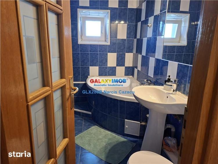 Apartament cu 3 camere decomandat, mobilat în Vitan