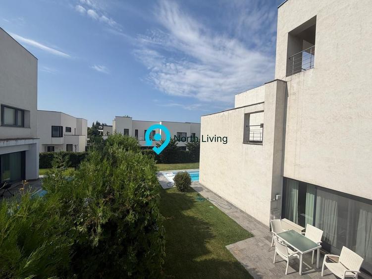 Duplex cu 6 camere cu Canalizare în Central