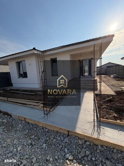 Casă cu 3 camere în Sântandrei
