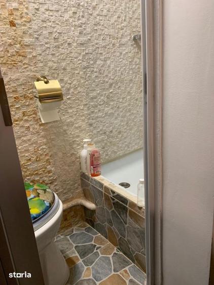 Garsonieră decomandată în Romană