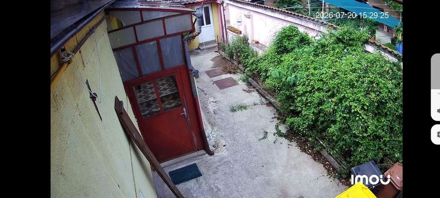 Casă cu 4 camere în Lazaret