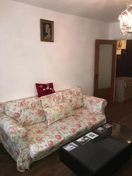 Apartament cu 2 camere semidecomandat, mobilat în Drumul Taberei