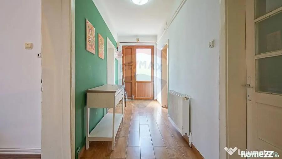 Casă cu 3 camere cu Teren 700 Mp în Central