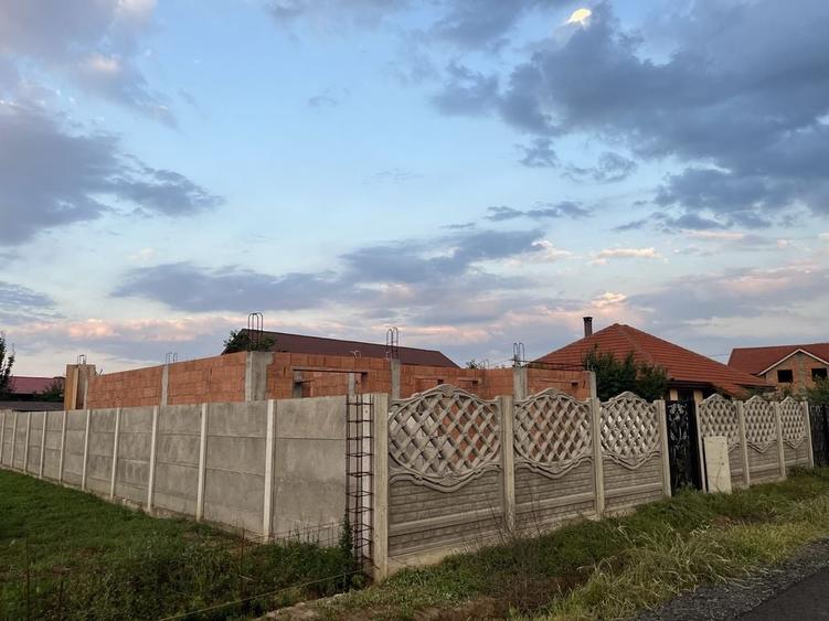 Teren de 500 mp, în Pădurani