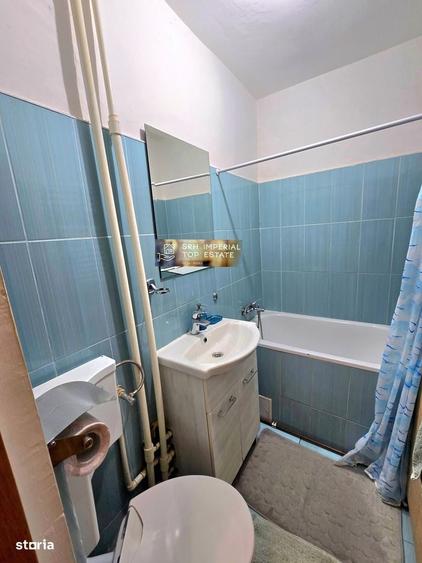 Apartament cu 2 camere semidecomandat, mobilat în Central