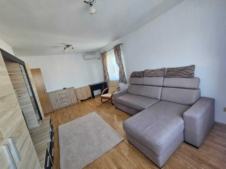 Apartament cu 2 camere decomandat în Canta