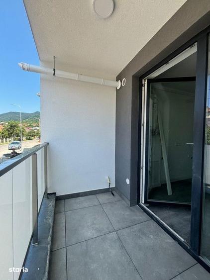 Vanzare-Zona ?tefan cel Mare, apartament cu 2 camere, parter - 3