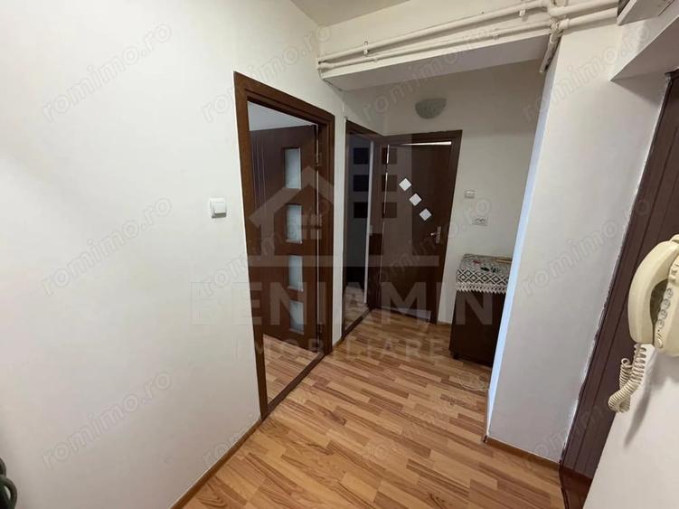Garsonieră decomandată în Calea Severinului