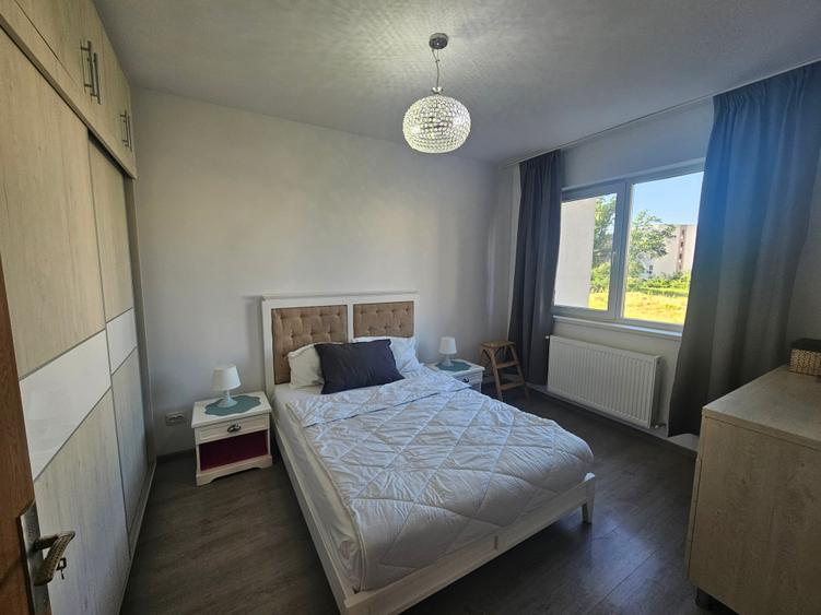 Apartament cu 2 camere decomandat în Apărătorii Patriei