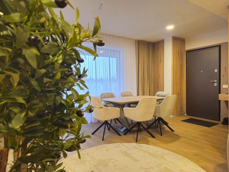 Apartament cu 4 camere decomandat, mobilat în Iancu Nicolae