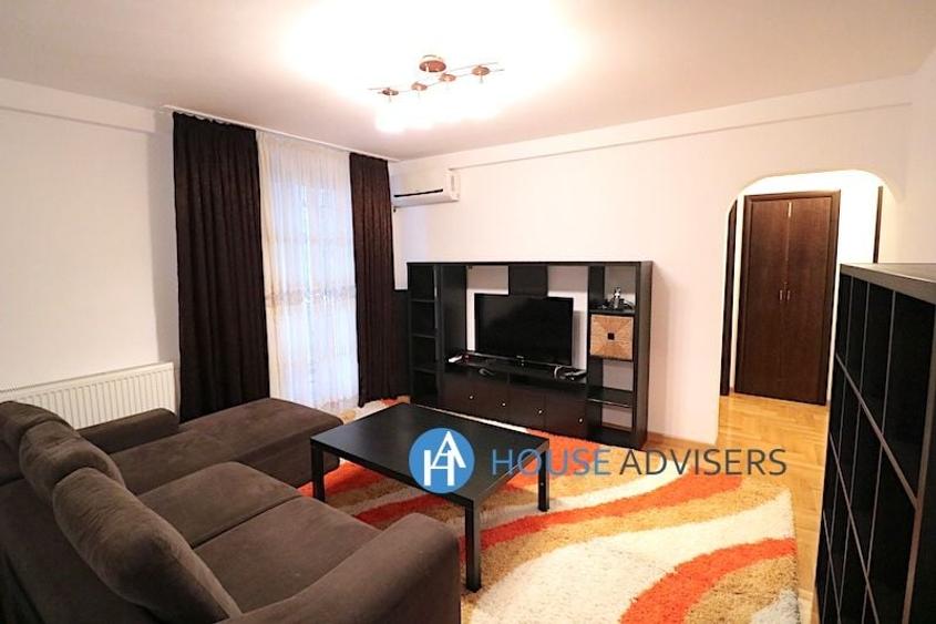 Apartament cu 3 camere, mobilat în Universitate
