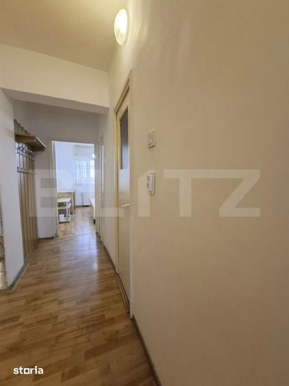Apartament cu 3 camere decomandat în Astra