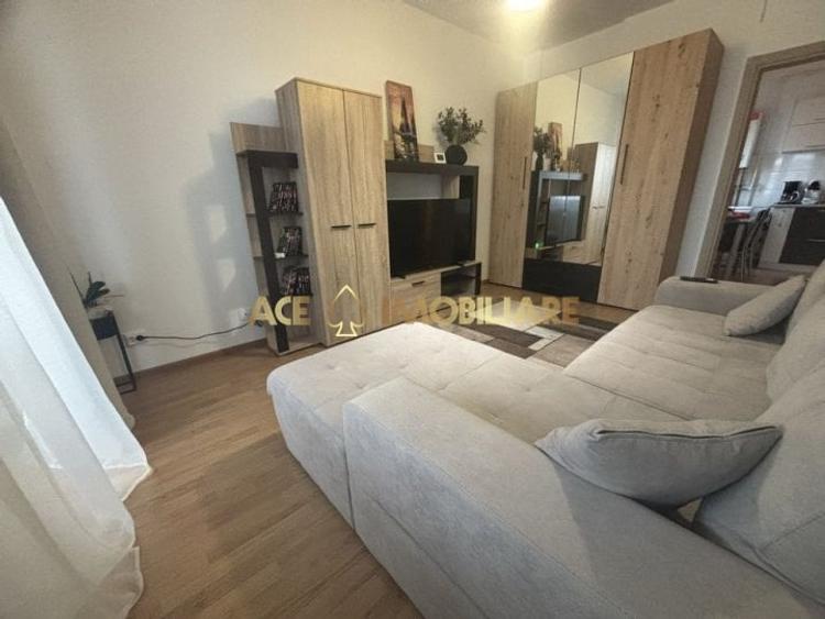 Apartament cu 2 camere decomandat, mobilat în Sebastian