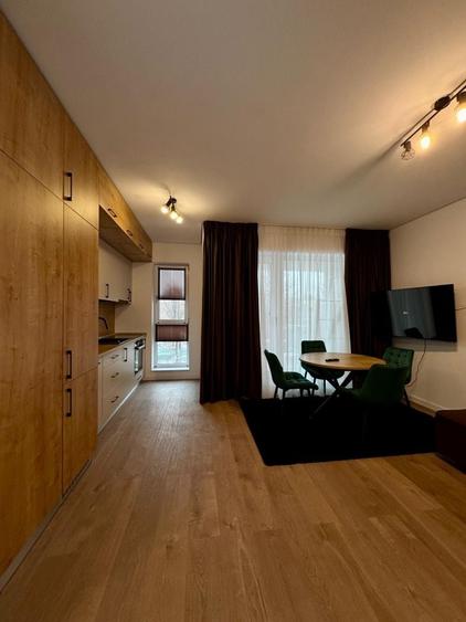 Apartament cu 2 camere decomandat în Regie