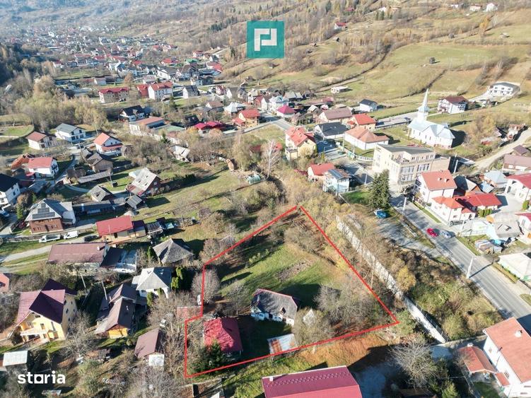 Casa de lemn, cu teren in Borsa - 7