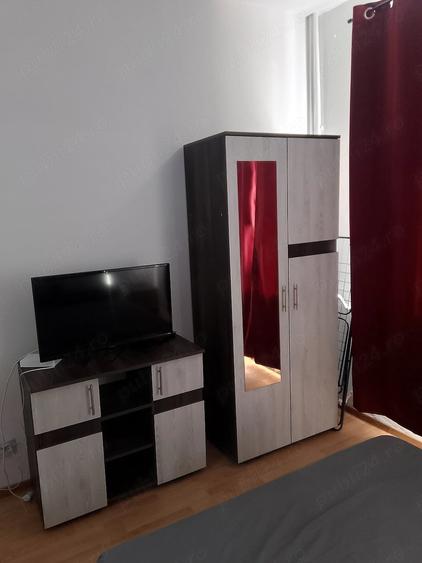 Garsonieră decomandată în Traian