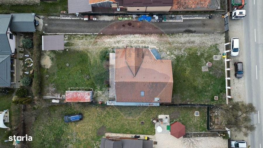Casă cu 4 camere în Băltița