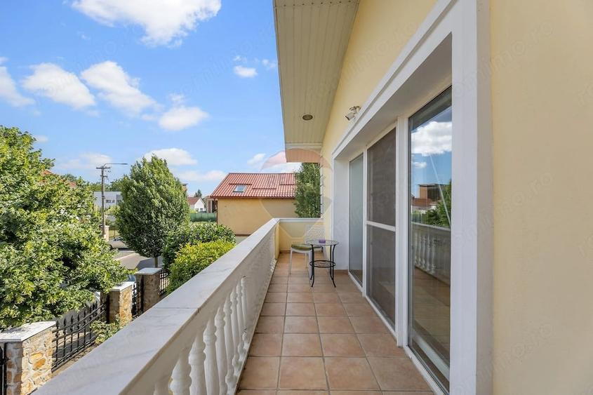 Casă cu 4 camere cu Teren 921 Mp în Subcetate