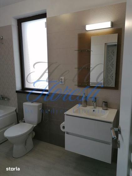Casă cu 5 camere cu Canalizare în Florești