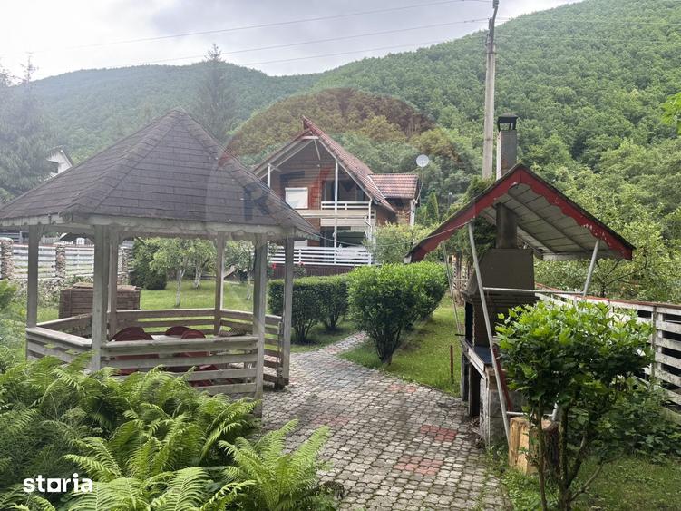 Casă cu 7 camere cu Teren 600 Mp în Feleacu
