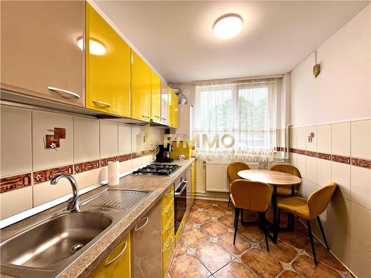 Apartament cu 2 camere decomandat, mobilat în Ultracentral