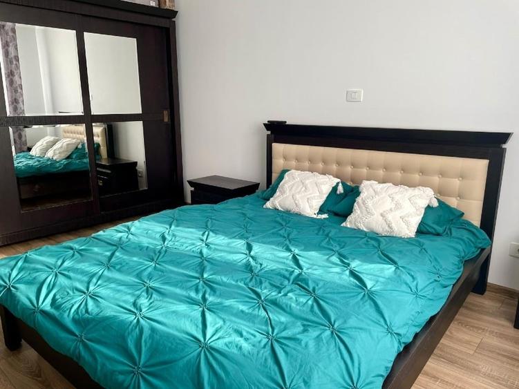 Apartament cu 3 camere decomandat, mobilat în Burdujeni