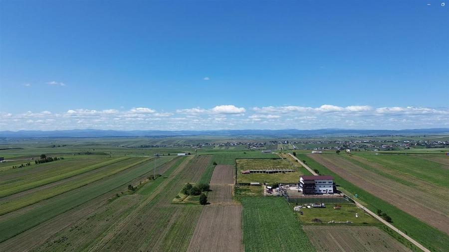 Teren Construcții intravilan de 36977 mp, în Periferie