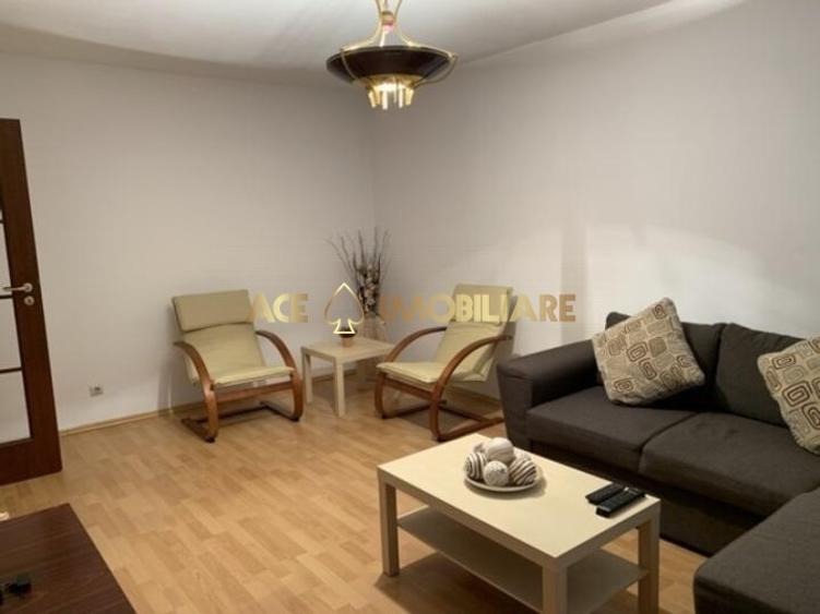 Apartament cu 3 camere decomandat, mobilat în Victoriei