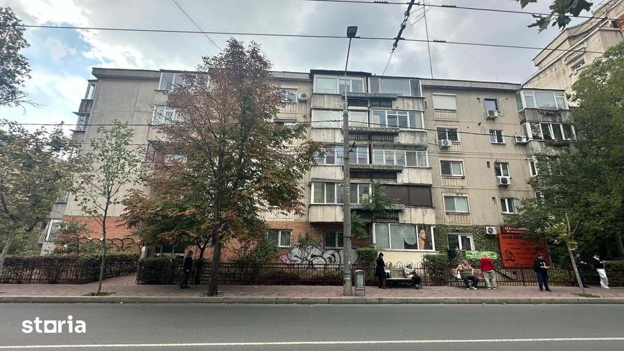 BD.DECEBAL, Apartament cu 3 camere decomandate - 90 mp- etaj 4/4, - 1
