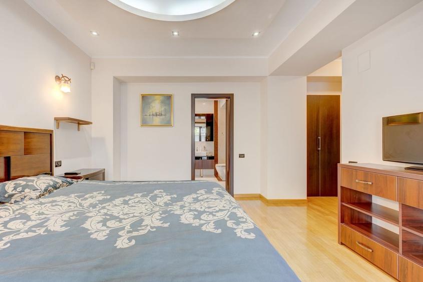 Apartament cu 4 camere decomandat, mobilat în Șoseaua Nordului