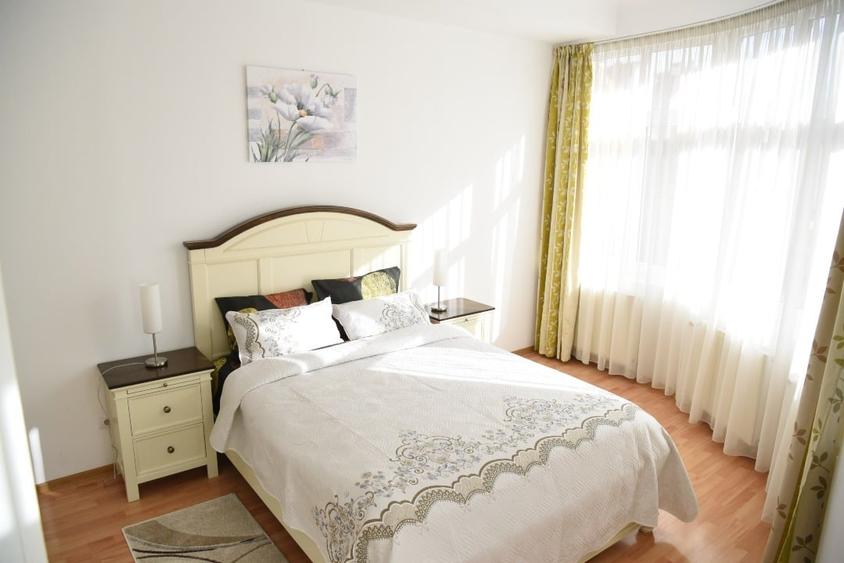 Apartament cu 4 camere decomandat, mobilat în Centrul Istoric