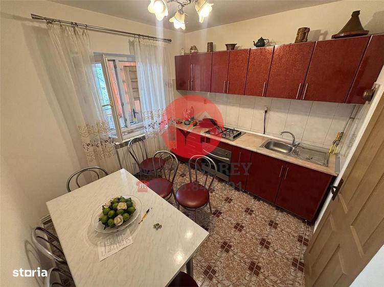 Apartament cu 2 camere decomandat în C5