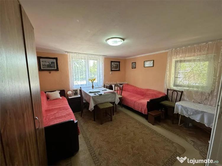 Casă cu 2 camere cu Teren 1501 Mp în Birda