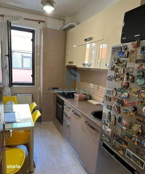 Apartament cu 2 camere decomandat în Berceni