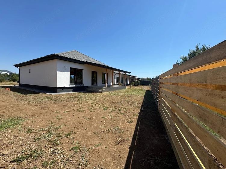 Casă cu Teren 450 Mp în Crevedia