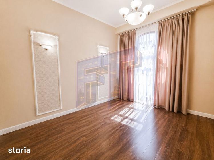Apartament cu 3 camere în Centrul Istoric