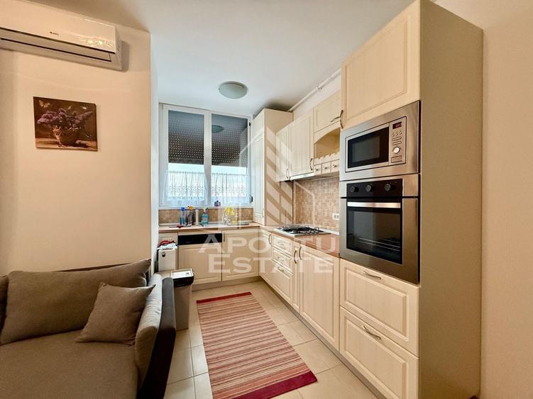 Apartament cu 2 camere semidecomandat, mobilat în Tipografilor