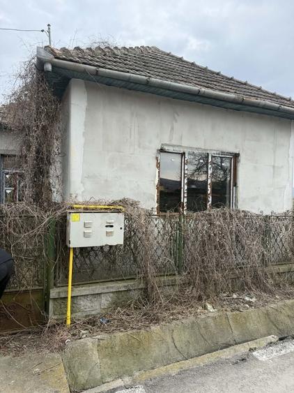 Casă cu 2 camere în Unirea