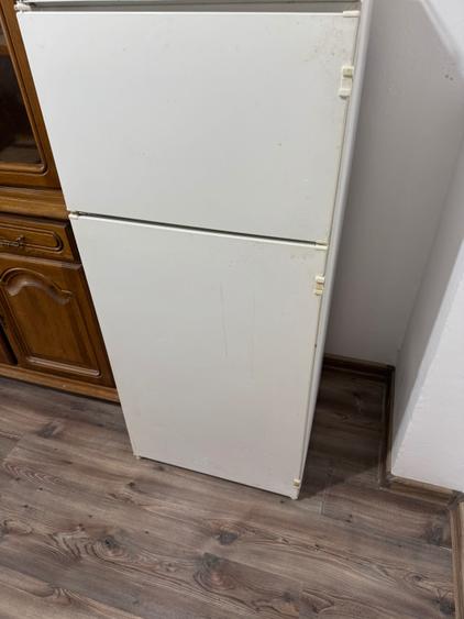 Apartament cu 2 camere decomandat în Dobrești