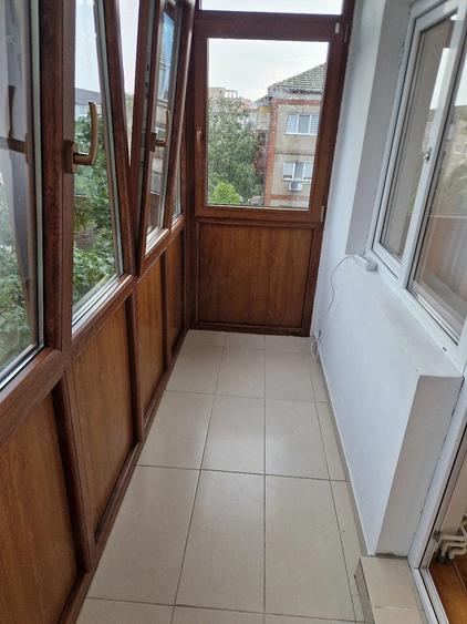 Apartament cu 2 camere decomandat în Soarelui
