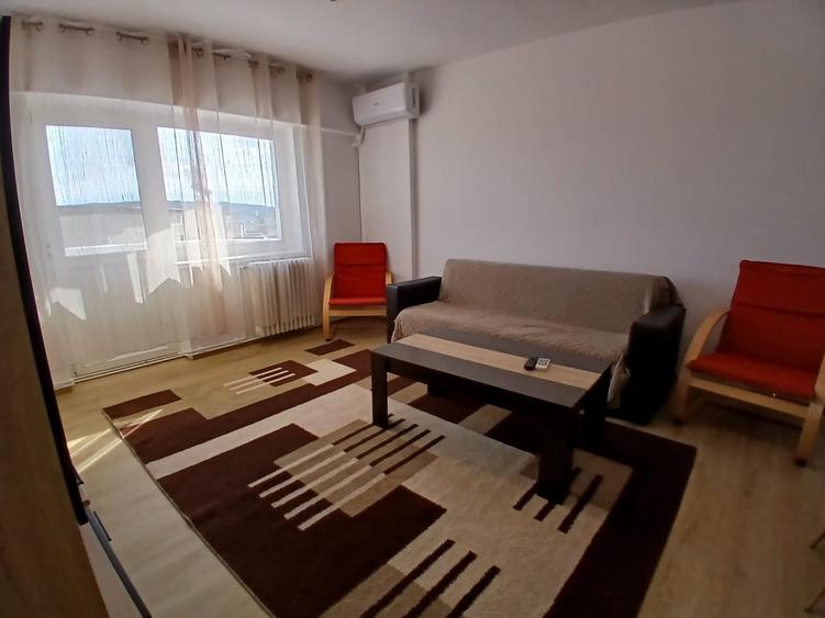 Apartament cu 2 camere de închiriat, zona Gară, 475 € - 2