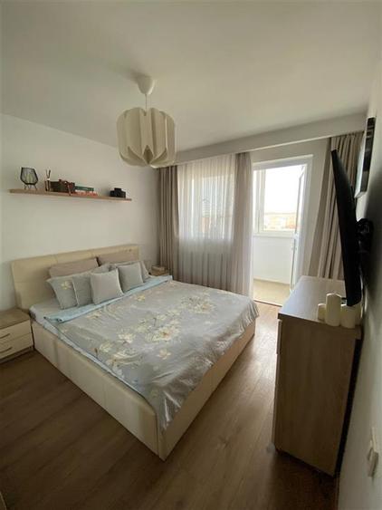 Apartament cu 3 camere decomandat în Decebal