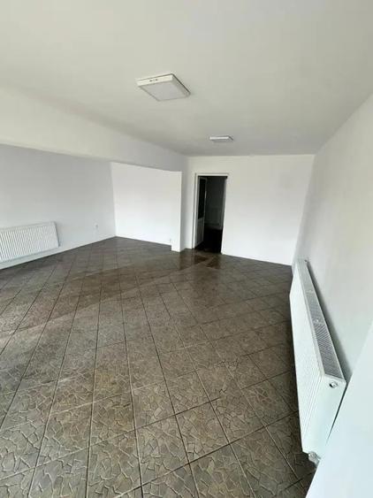 Spațiu comercial, de 50 mp, în Central