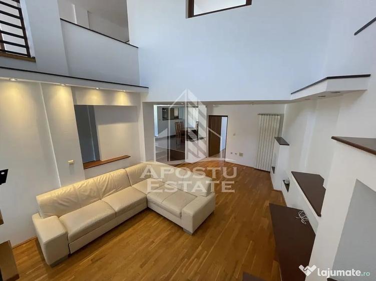 Casă cu 5 camere cu Teren 400 Mp în Lipovei