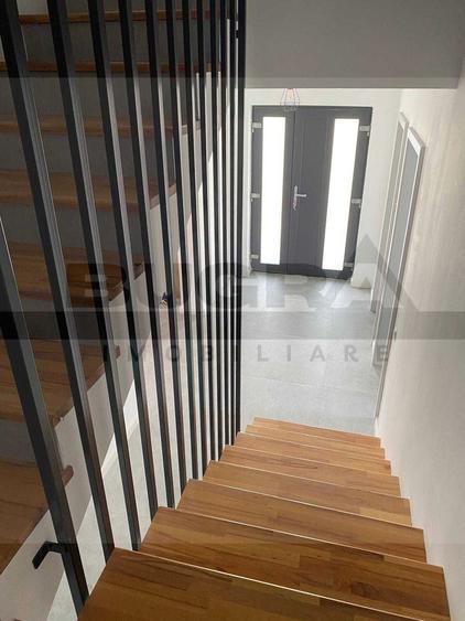 Duplex cu 4 camere cu Canalizare în Exterior Vest