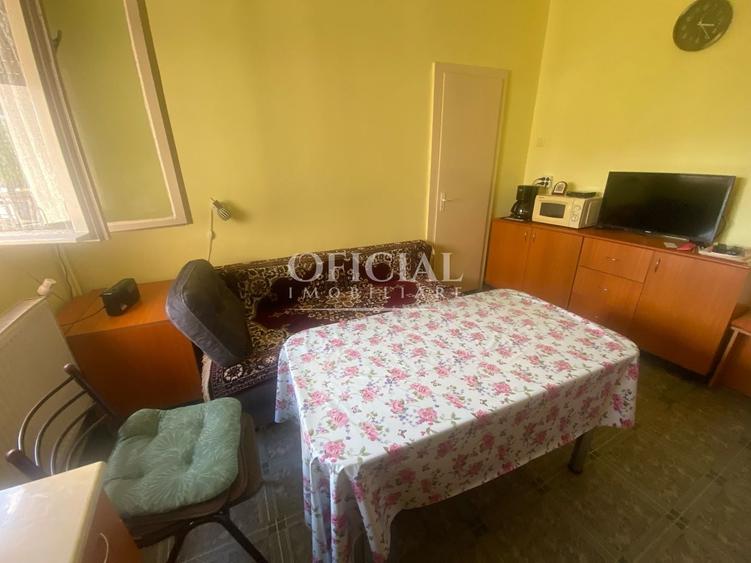 Casă individuală cu 3 camere cu Canalizare în Dâmbul Rotund