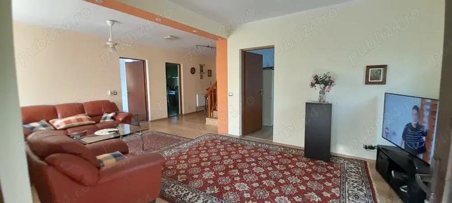 Casă cu 4 camere în Segarcea-Vale